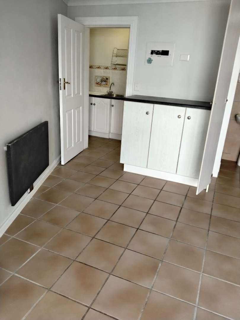 To Let 2 Bedroom Property for Rent in Reebok Western Cape